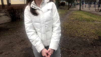 ਪੈਸੇ ਲਈ ਅਜਨਬੀ ਚੂਸਿਆ ਅਤੇ fucked. ਰੂਸੀ ਸ਼ੁਕੀਨ. ਗੱਲ ਕਰਨ ਨਾਲ.